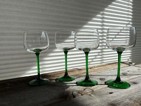 Set of 4 Vintage Luminarc Arcoroc Green Stemmed Wine Glasses