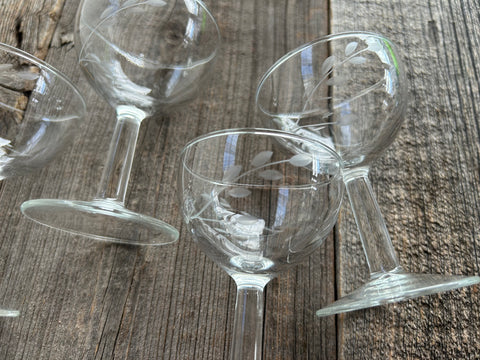 Set of 4 Vintage French Floral Etched Coupe Glasses