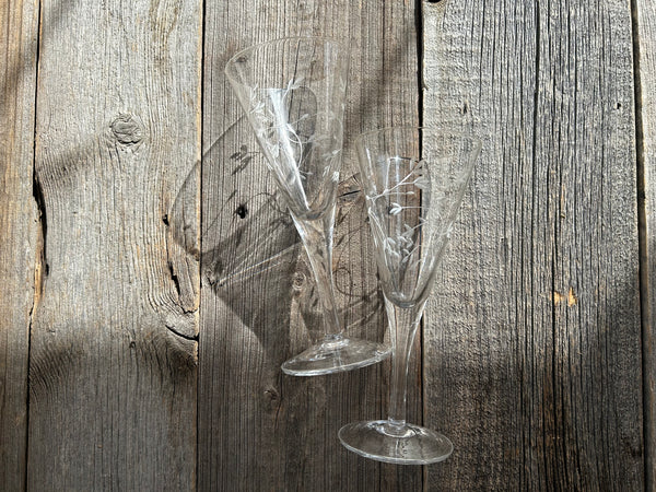 Set of 2 Vintage Etched Flowers Large Champagne Flutes