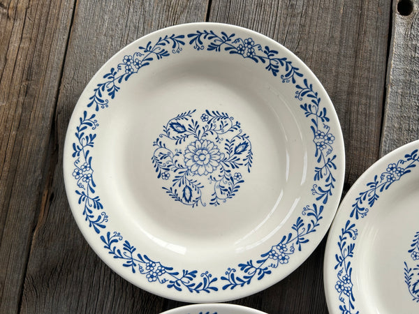 Individual Vintage Oxford OXF5 Blue Floral Dinner Plates