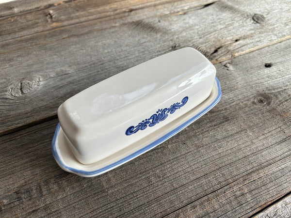 Vintage Pfaltzgraff Yorktowne Butter Dish