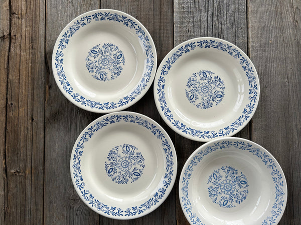 Individual Vintage Oxford OXF5 Blue Floral Dinner Plates
