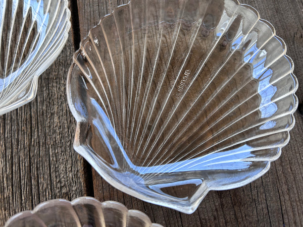 Vintage Individual Arc France Semi Iridescent Seashell Dishes