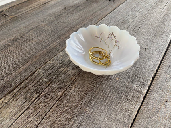 Vintage Hazel Atlas Milk Glass Swirl Bowl