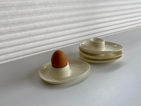 Set of 4 Vintage Melamine Egg Cup