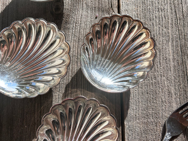 Vintage Individual Small Footed Seashell Dish