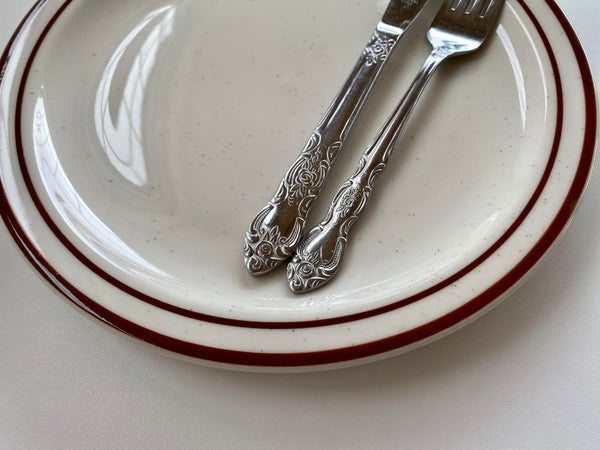 Tuxton Bahamas Brown Rim Speckled Round Dinner Plate