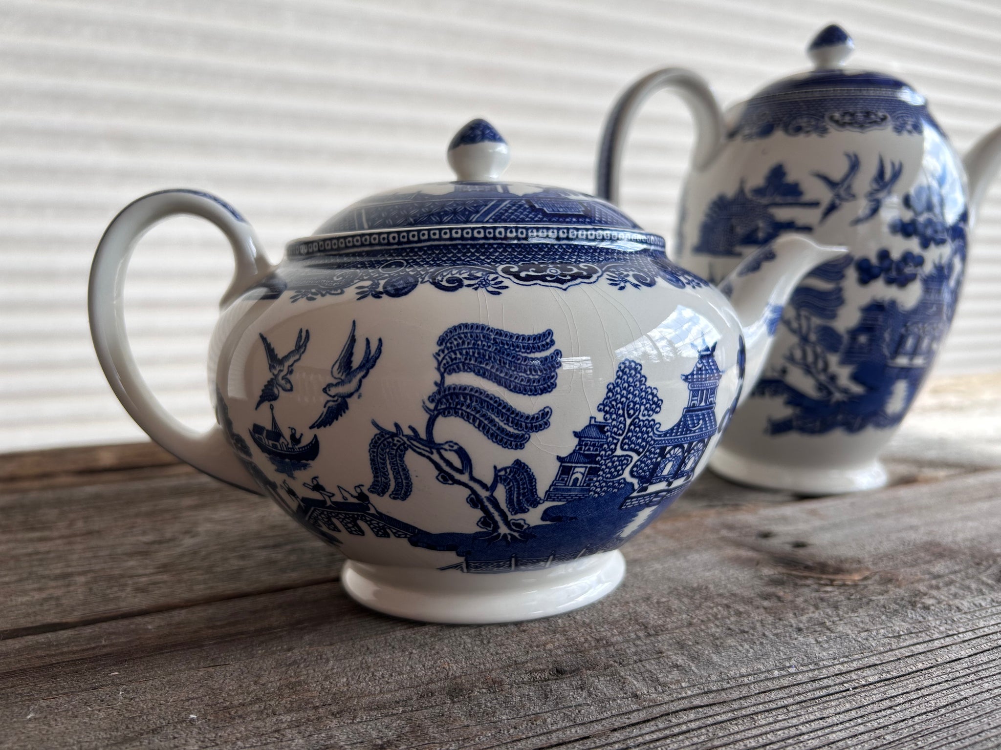 Blue willow teapot clearance