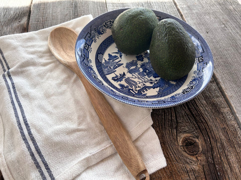 Blue Willow Large Vegetable Bowl