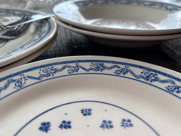 Individual Vintage Oxford Brazil Blue Floral Dinner Plate