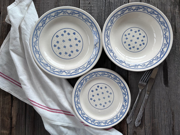 Individual Vintage Oxford Brazil Blue Floral Soup Bowl