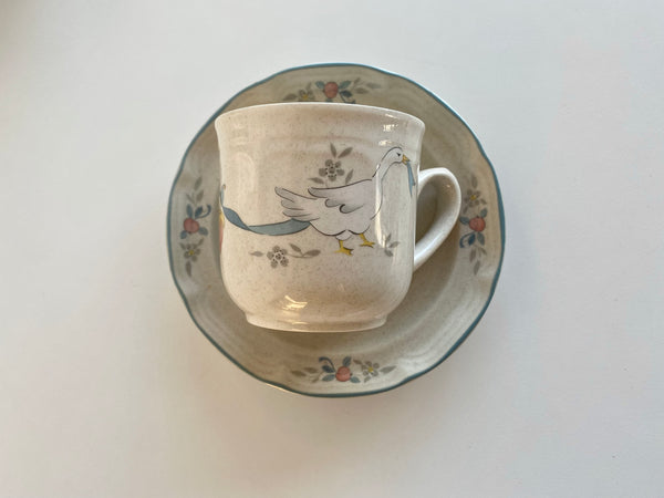 Individual Vintage International Marmalade Teacup & Saucer (2-Piece)