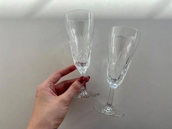 Set of 2 Vintage Small Wine Glasses