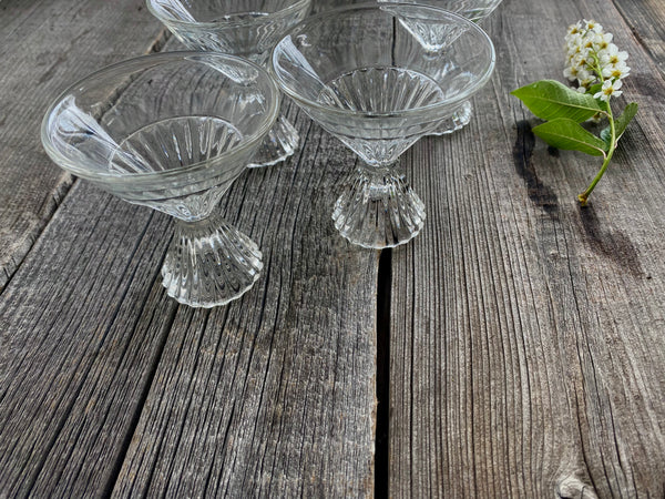 Vintage Cocktail Glasses in the style of Paden City, Set of 8 for