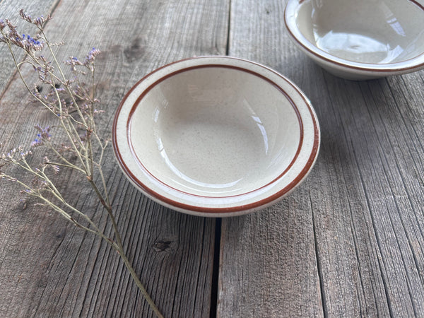 Individual Vintage Syracuse Brown Rimmed Berry Bowl