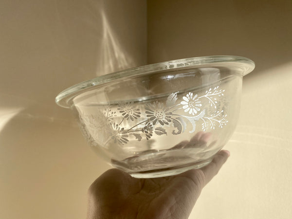 Set of 3 Vintage Pyrex Clear Colonial Mist Nesting Bowls