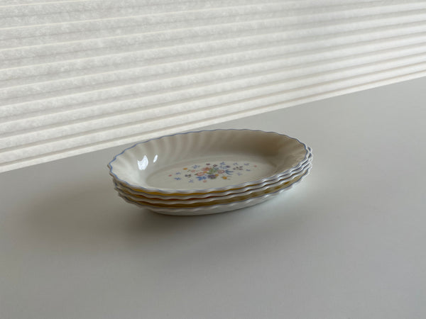 Individual Vintage Arcopal Victoria Oval Dish