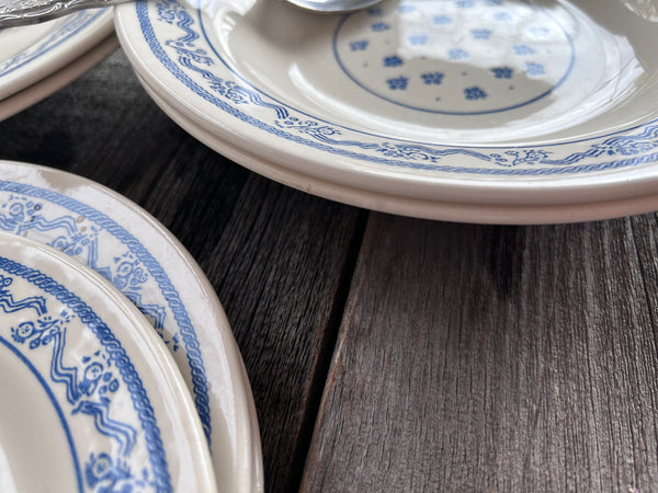 Individual Vintage Oxford Brazil Blue Floral Dinner Plate