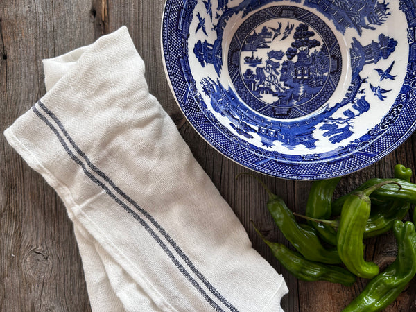 Blue Willow Large Vegetable Bowl