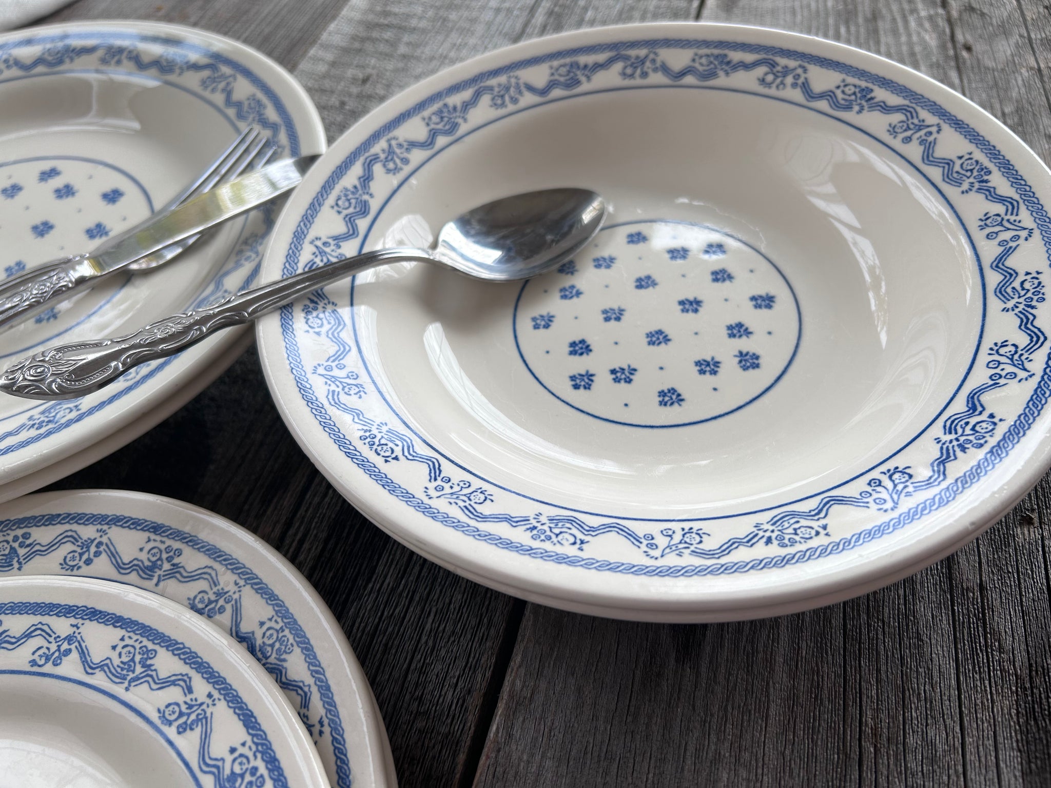 Individual Vintage Oxford Brazil Blue Floral Soup Bowl