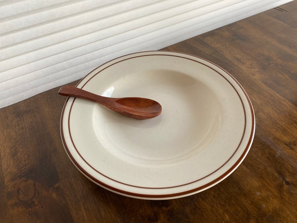 Tuxton China Bahamas Brown Rimmed Pasta Plate (15oz.)