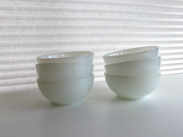 Individual Vintage Termocrisa Milk Glass Bowl