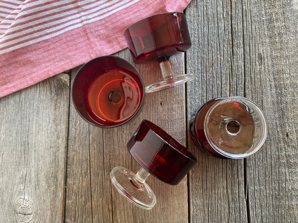 Set of 4 Vintage Luminarc France Red Champagne Coupe Glasses