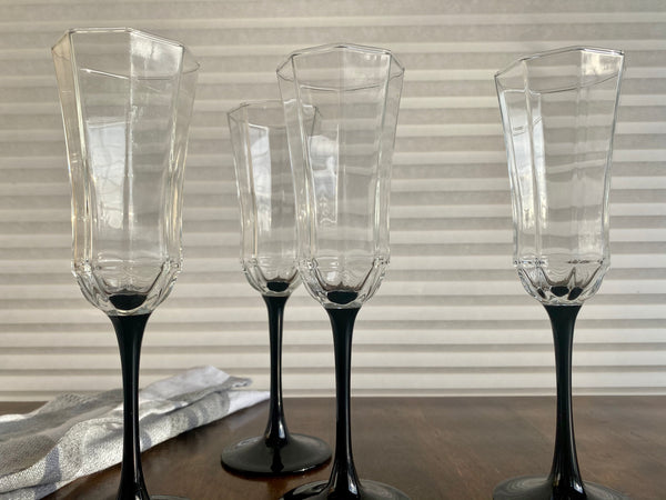 Set of 4 vintage luminarc black stem octime champagne glasses