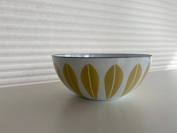 Vintage Catherineholm 7" Yellow Lotus Bowl