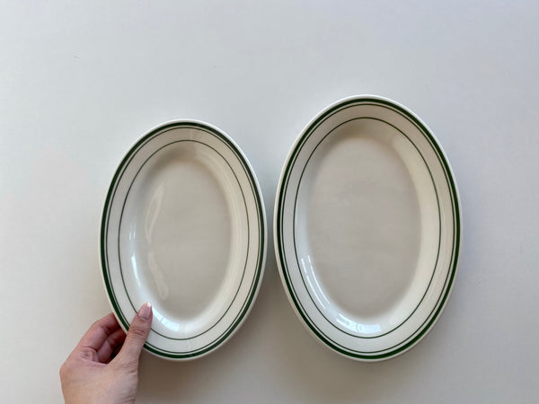 Tuxton Green Bay Small Oval Plate (9 3/8" x 6 1/2")