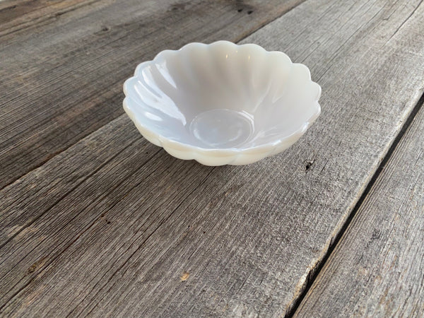 Vintage Hazel Atlas Milk Glass Swirl Bowl