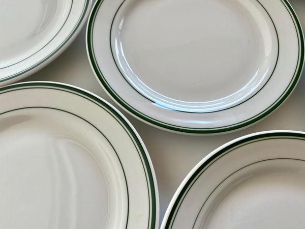 Tuxton Green Bay Medium Round Plate (8 3/8")