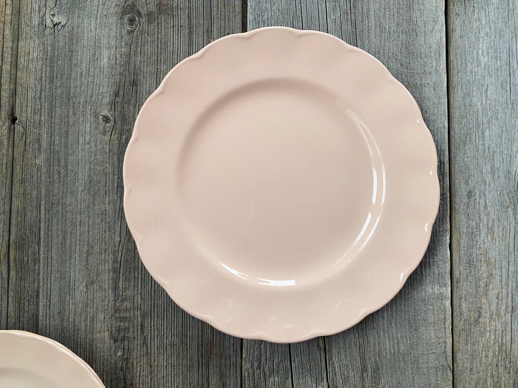 Individual Vintage Grindley Peach Petalware Dinner Plate