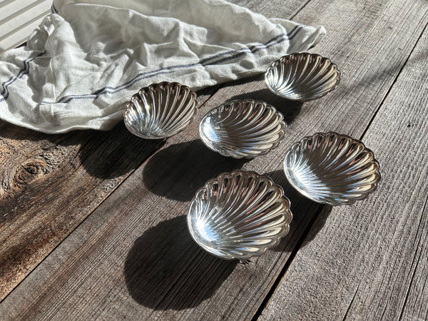 Vintage Individual Small Footed Seashell Dish