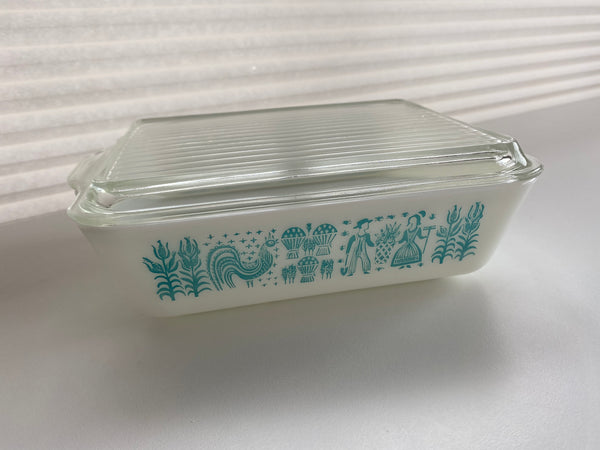 Vintage Pyrex Amish Butterprint Blue Large Refridgerator Container With Lid