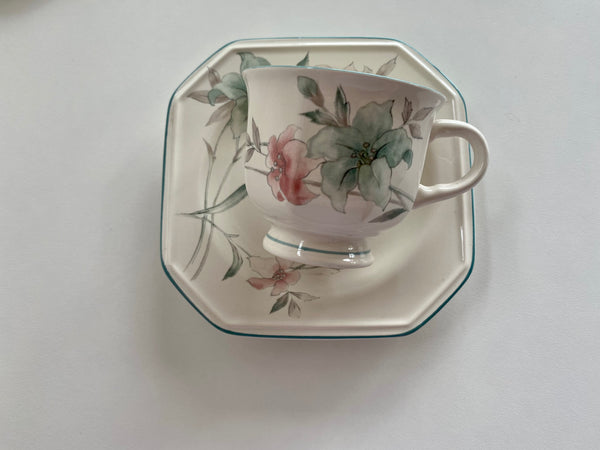 Vintage Mikasa French Lily Set