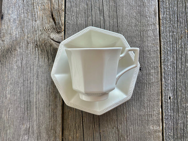 Vintage Johnson Brothers Heritage White Teacup & Saucer (2-Piece)