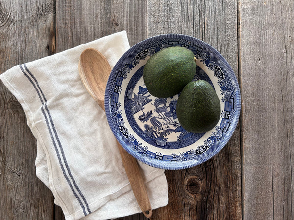 Blue Willow Large Vegetable Bowl